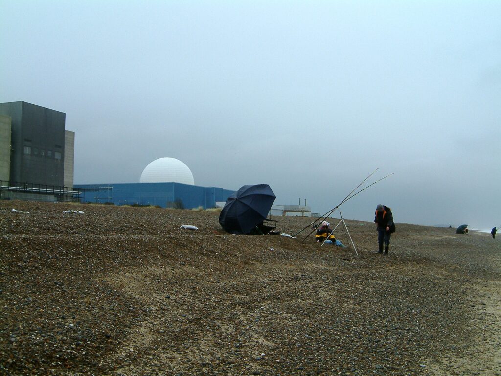 Sizewell Beach with B reactor: Martin Pettitt, https://www.flickr.com/photos/mdpettitt/38916647900/